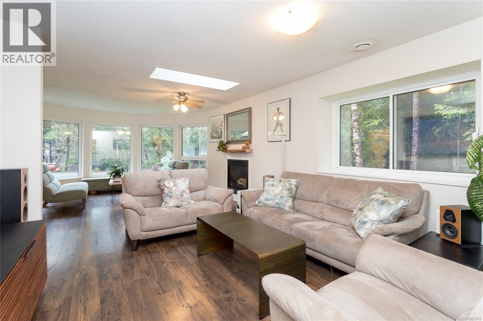 2880 Denewood Pl, Sooke