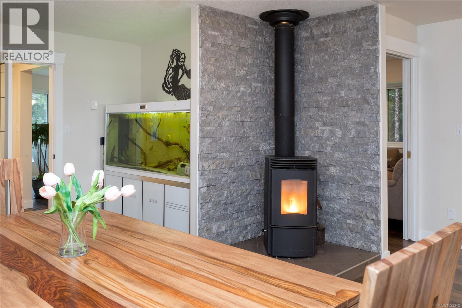 2880 Denewood Pl, Sooke