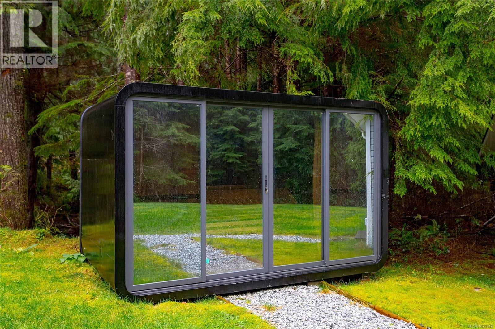 2880 Denewood Pl, Sooke