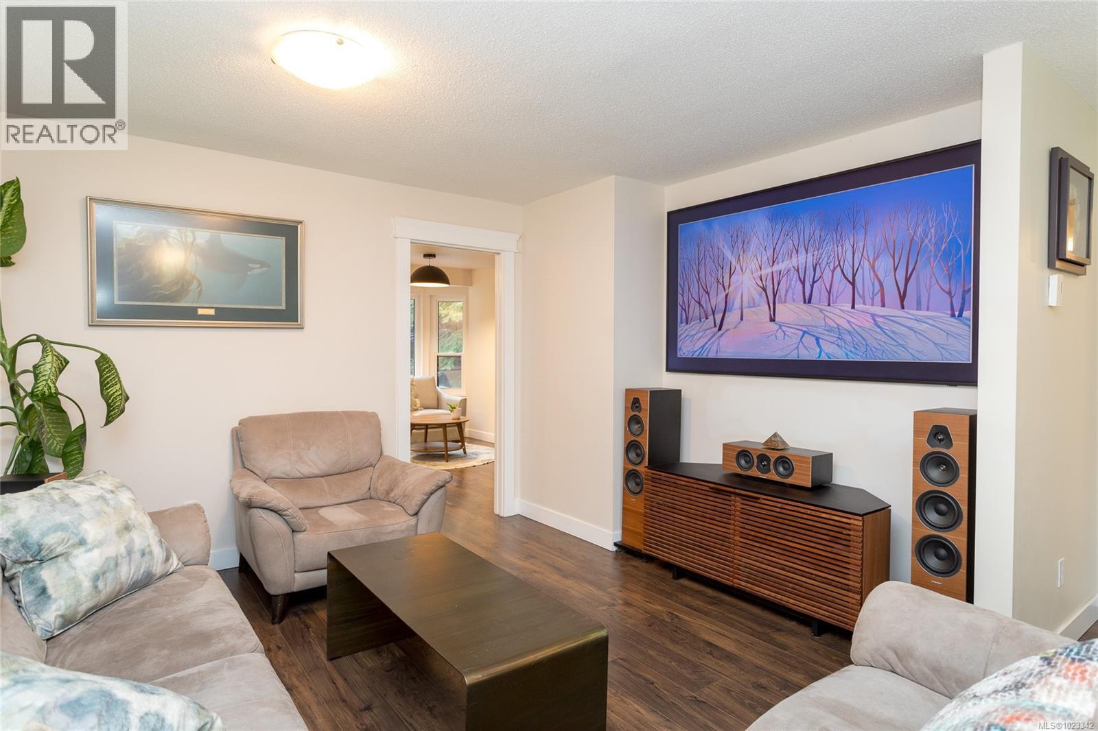 2880 Denewood Pl, Sooke