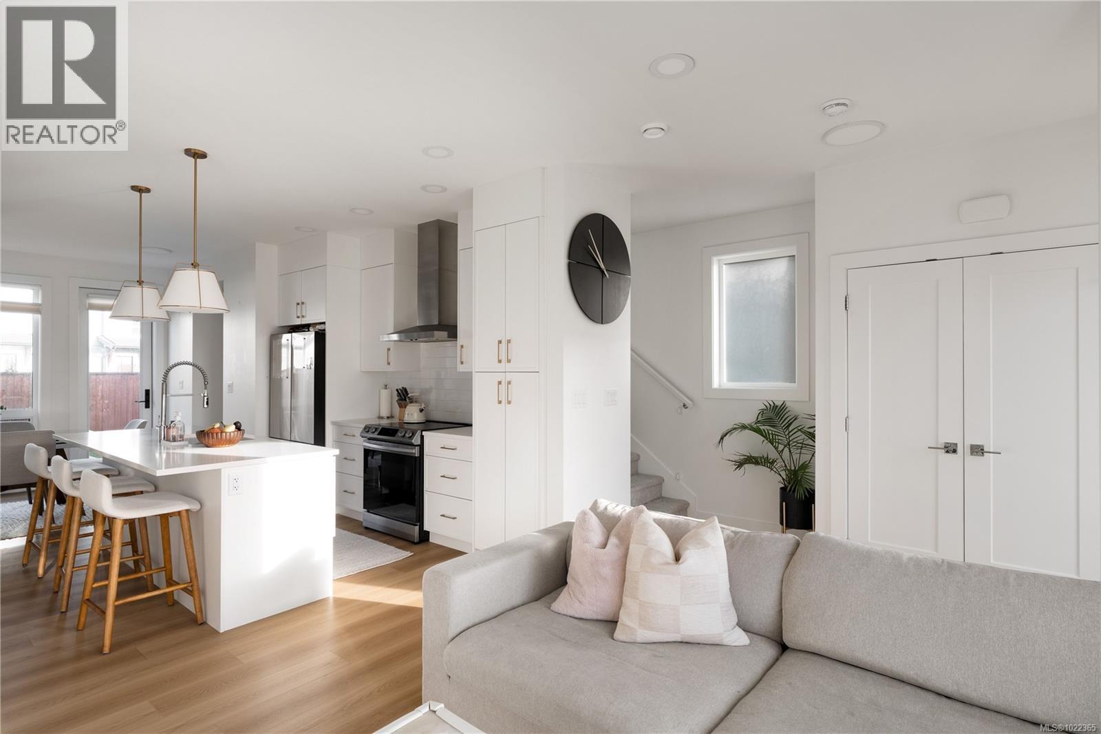  372 Tradewinds Avenue, Colwood