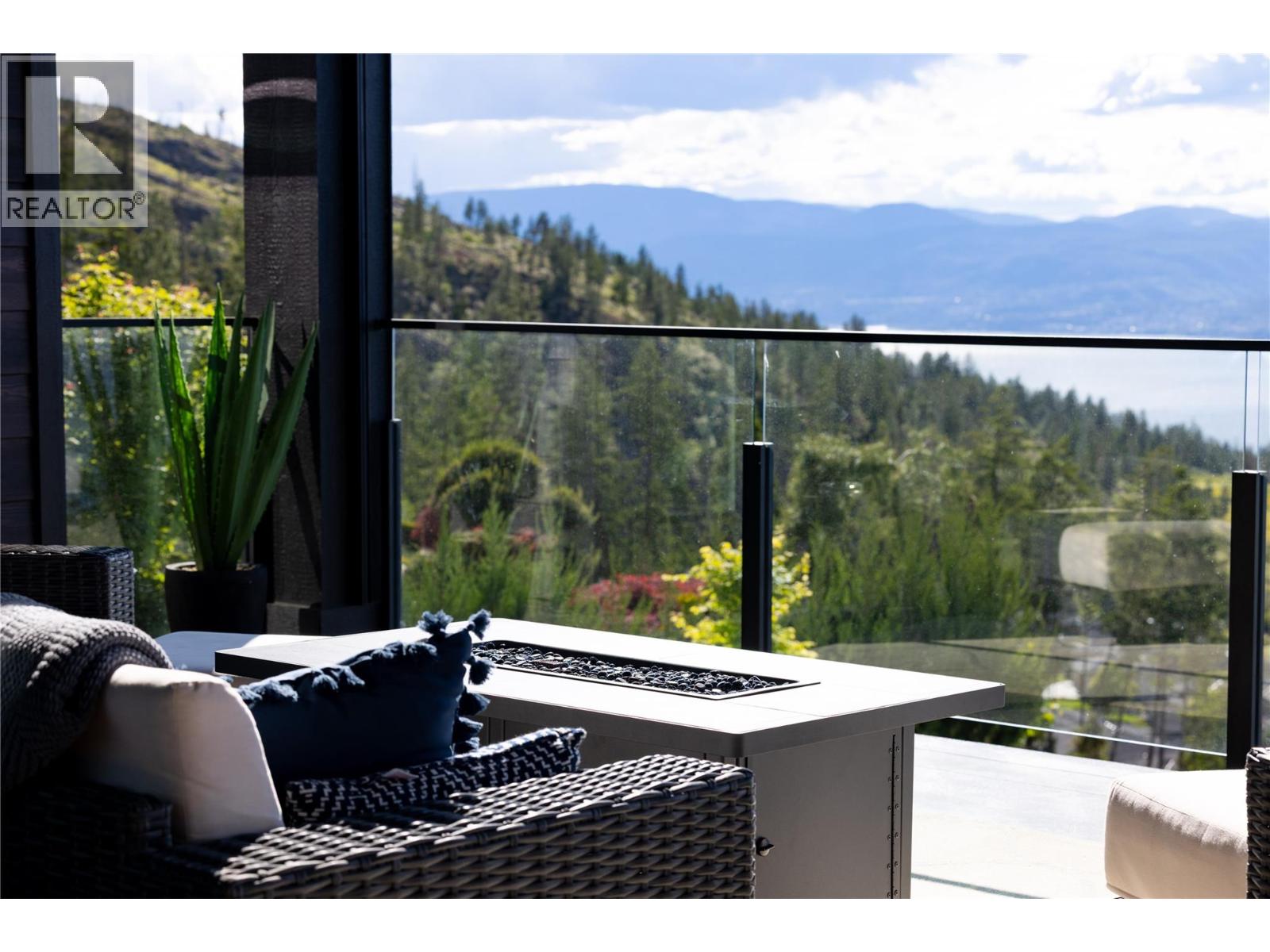 111 5650 The Edge Place, Kelowna