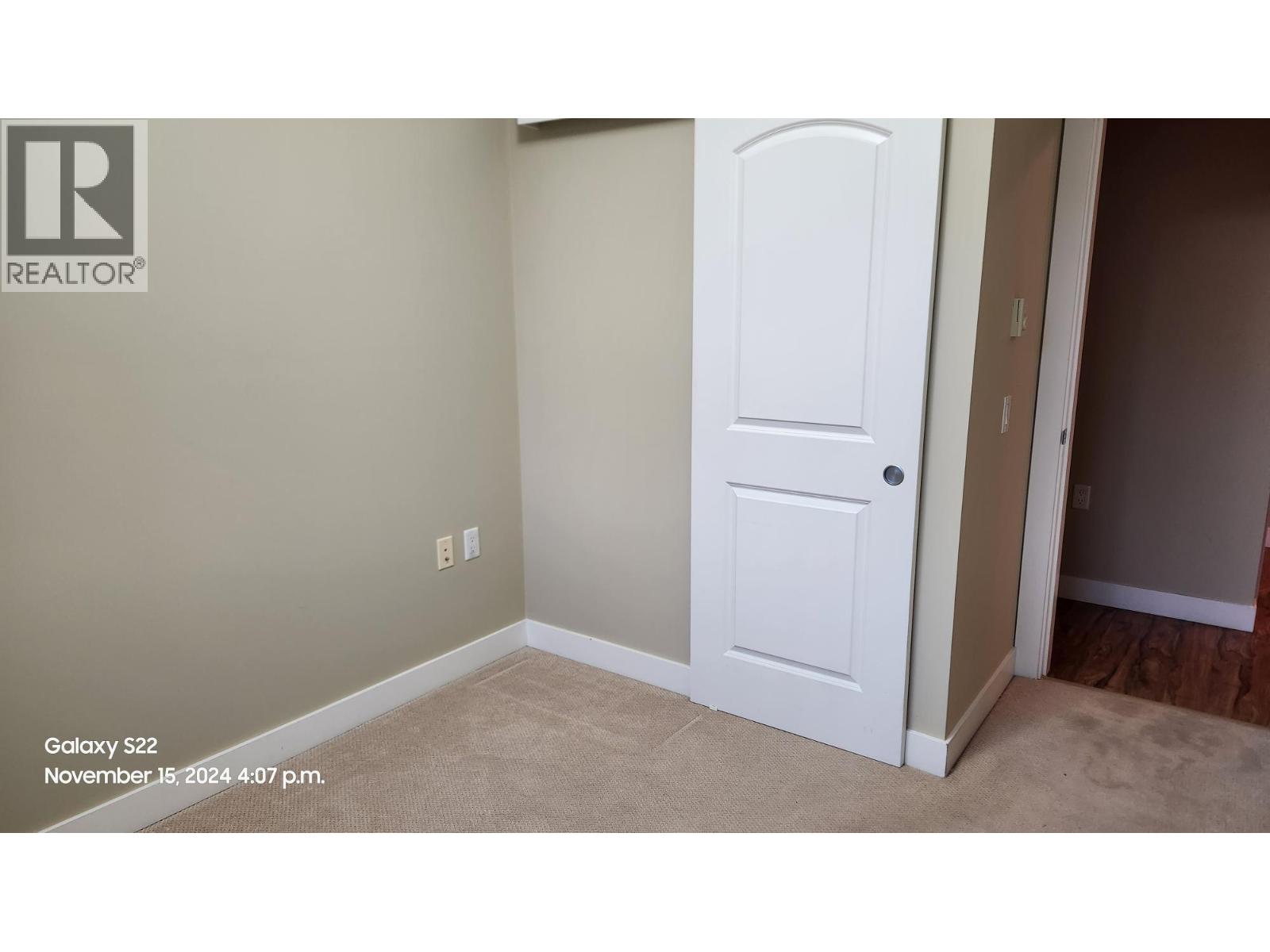 #218 755 MAYFAIR STREET - 11