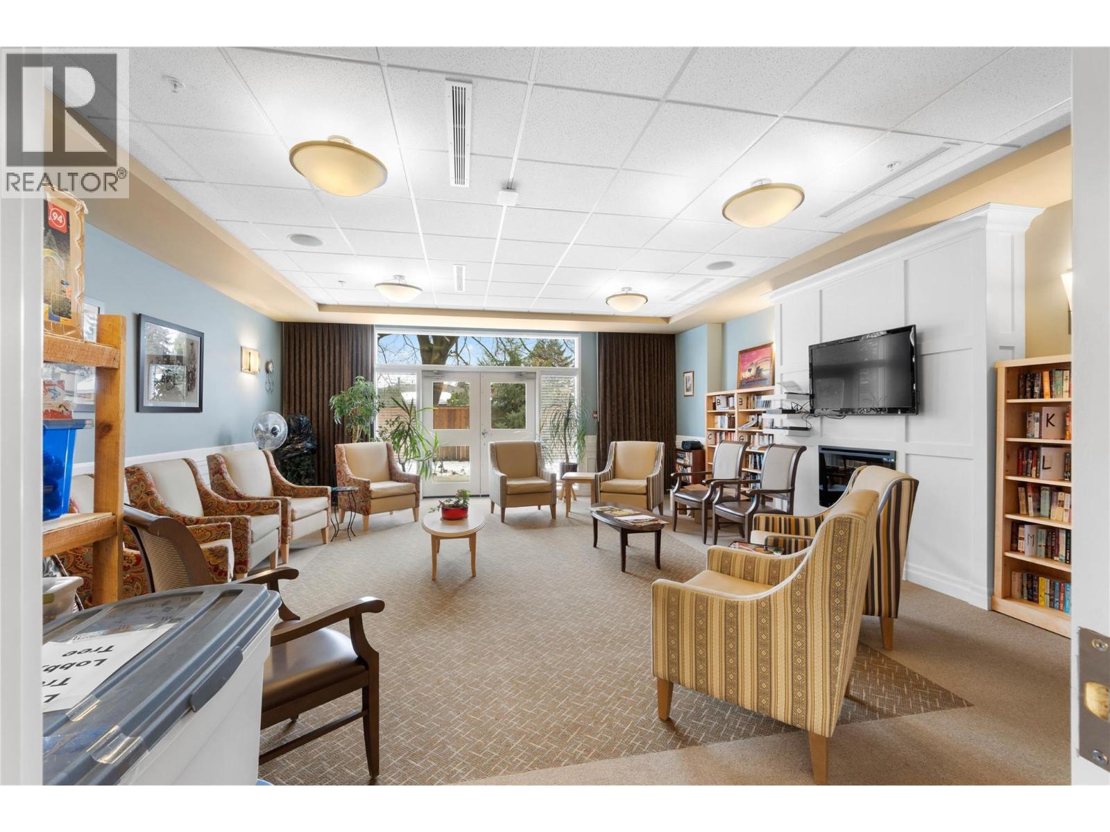 #218 755 MAYFAIR STREET - 15