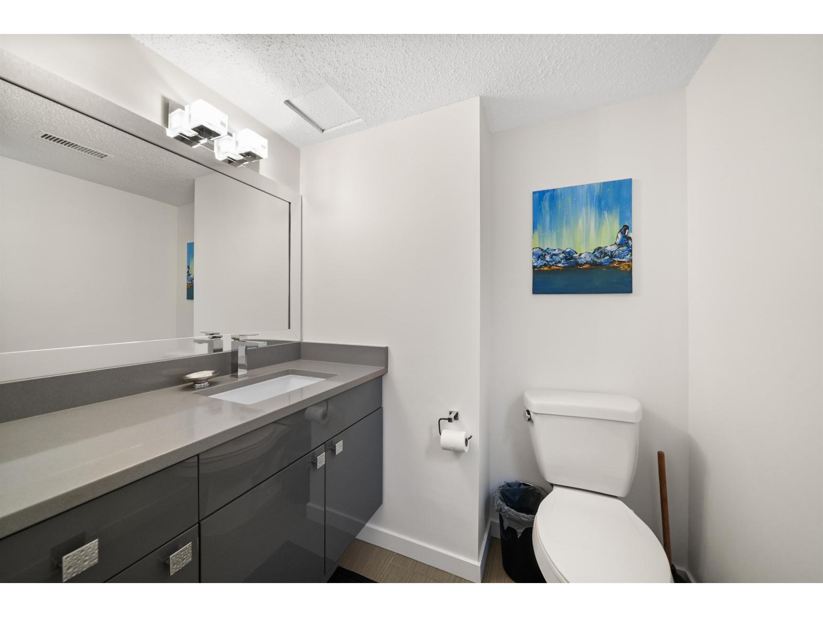 10421 SANTA MONICA Drive, Delta