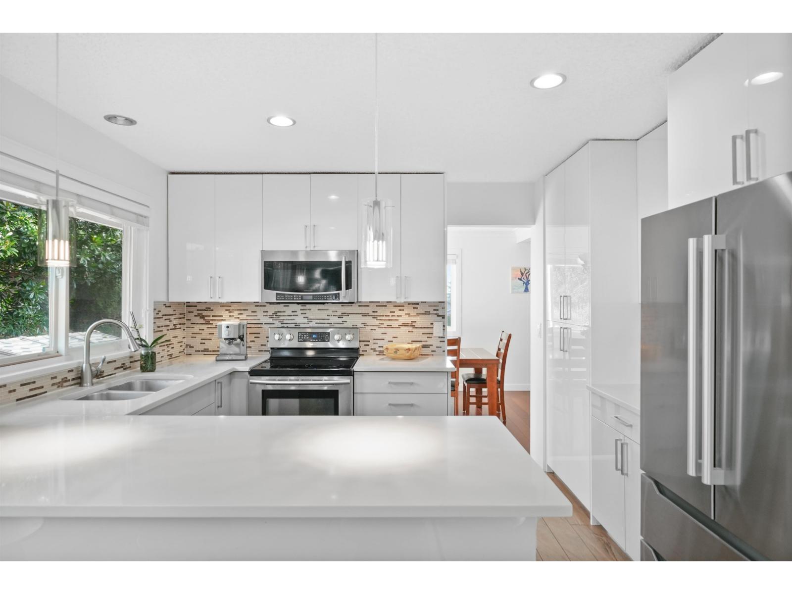 10421 SANTA MONICA Drive, Delta