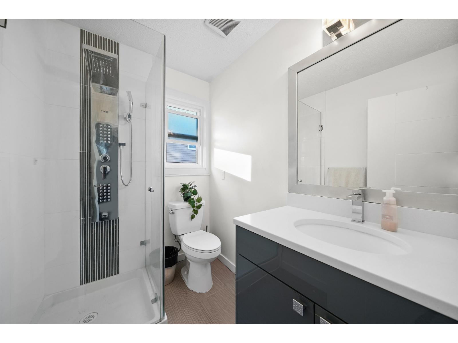 10421 SANTA MONICA Drive, Delta