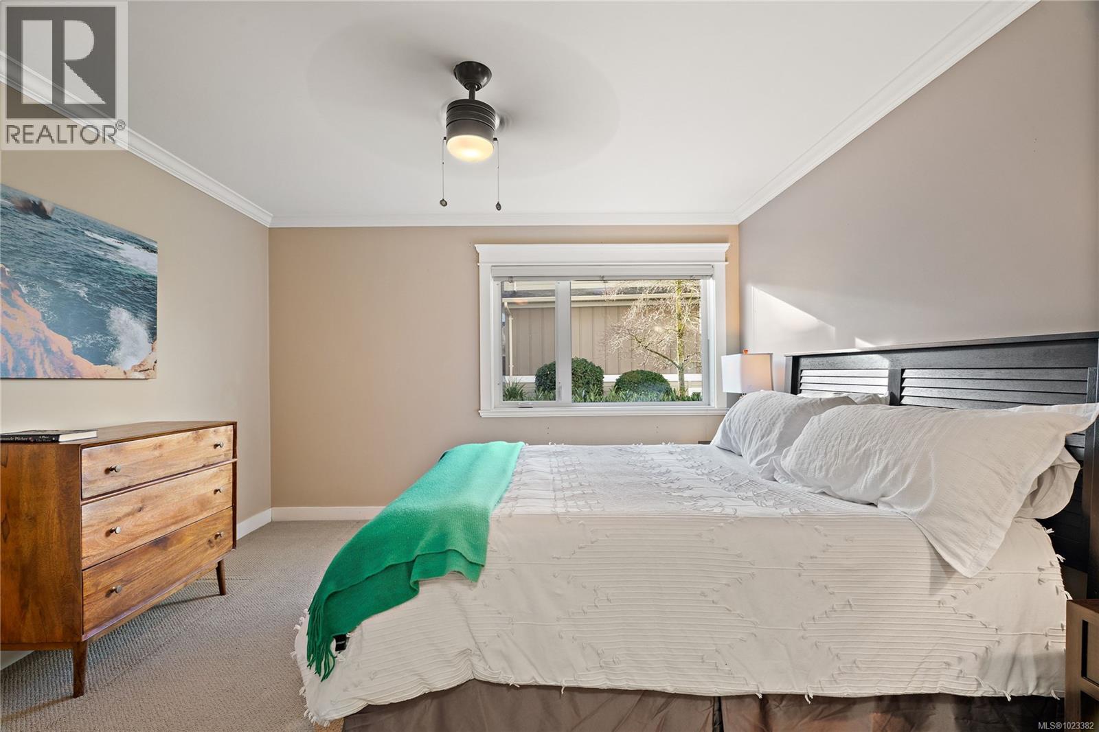 106 535 Heatherdale Lane, Saanich