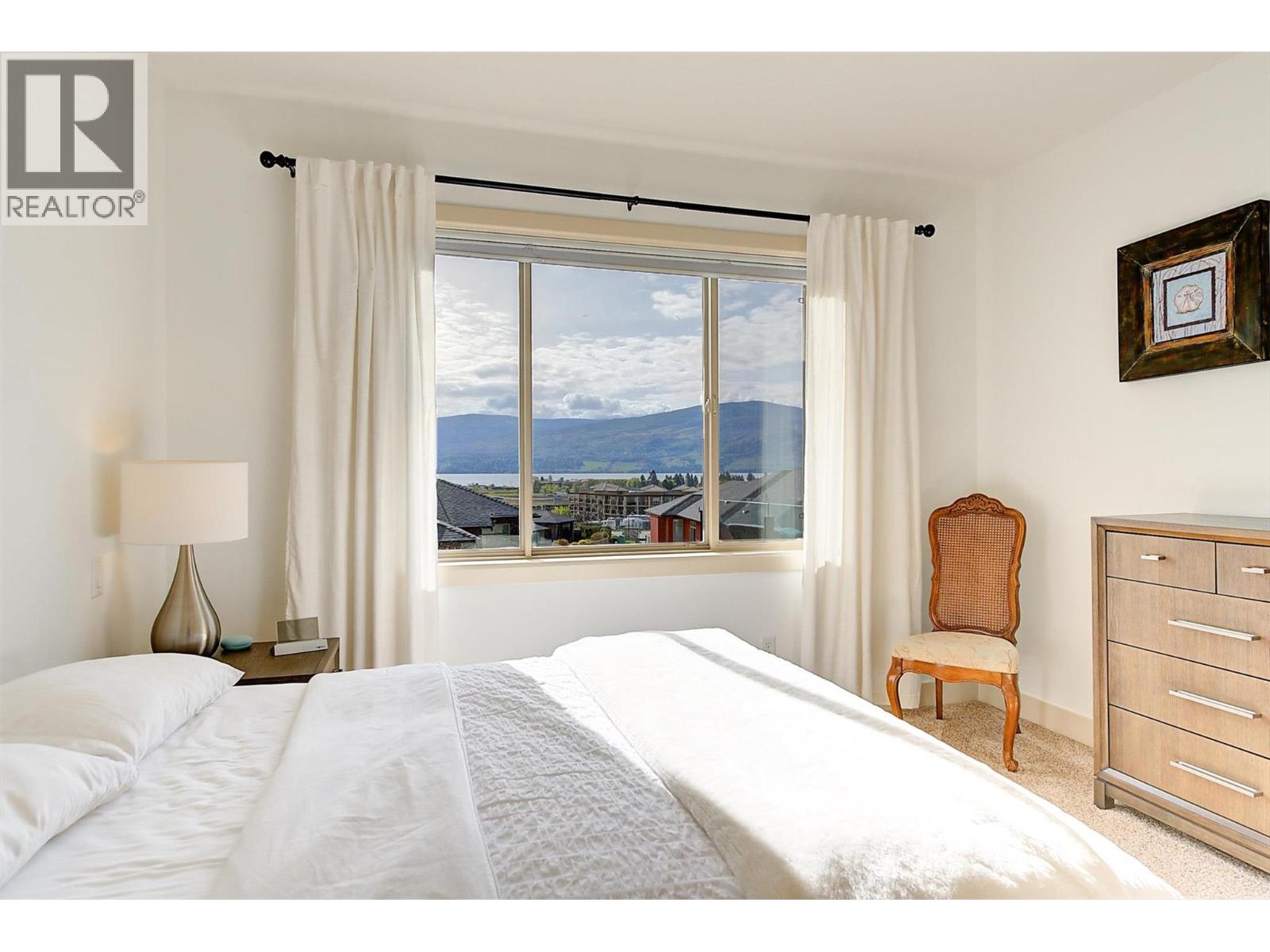  2135 Madera Court, Westbank