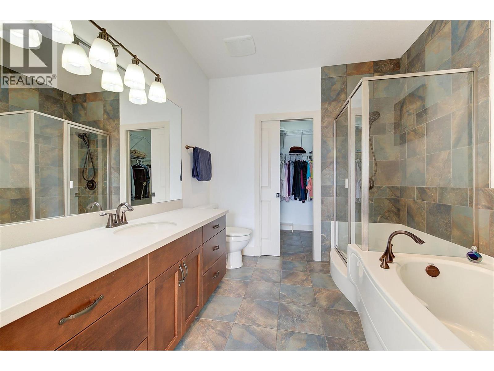  2135 Madera Court, Westbank