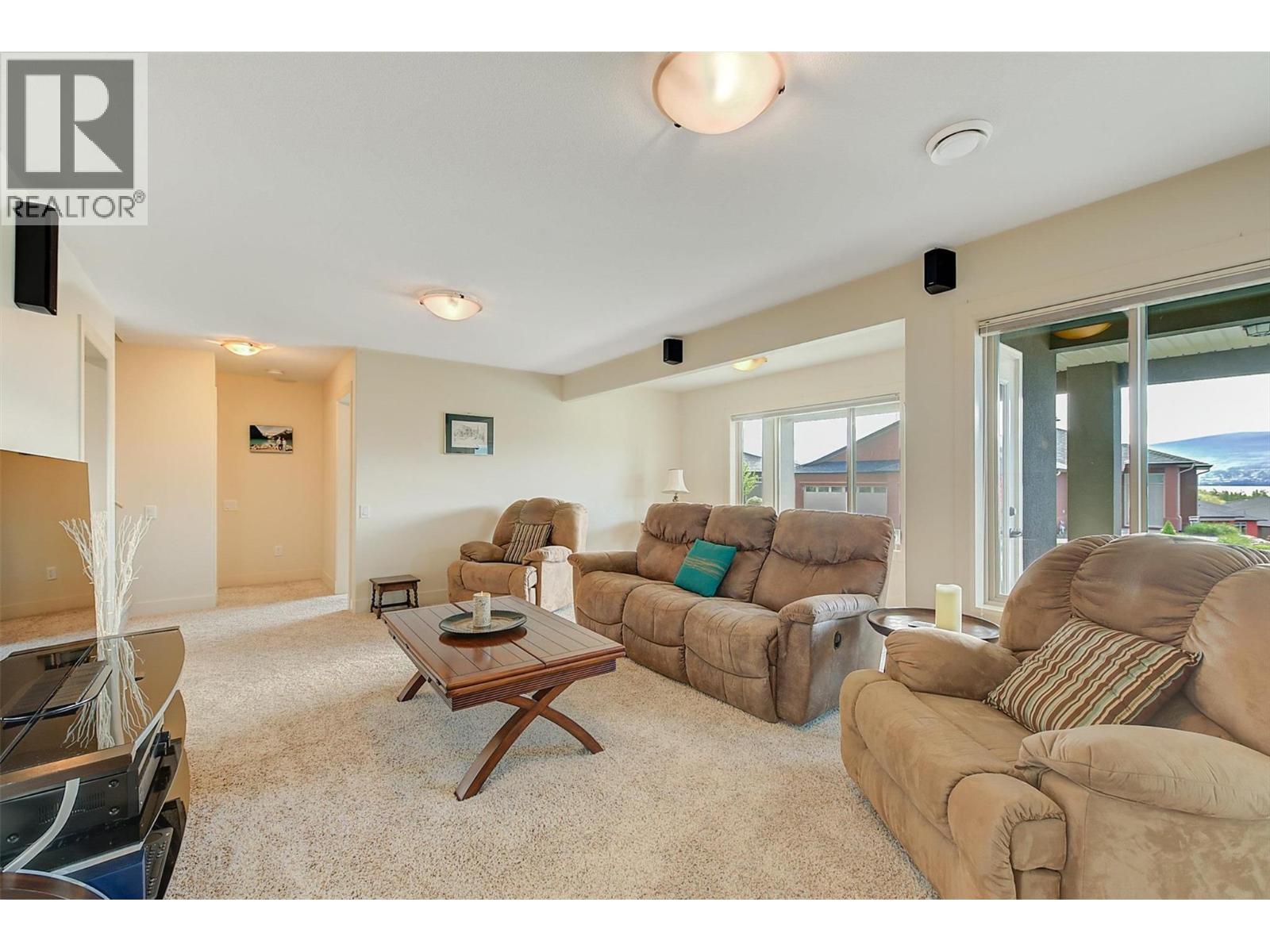  2135 Madera Court, Westbank