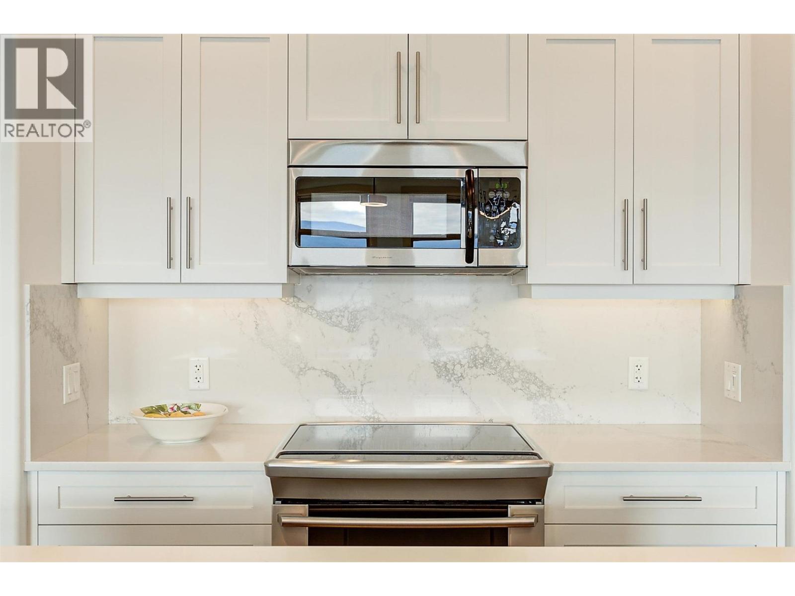  2135 Madera Court, Westbank