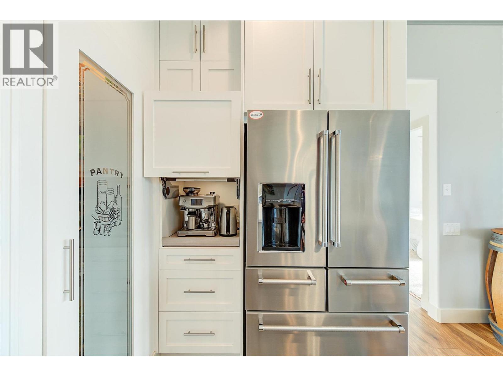  2135 Madera Court, Westbank