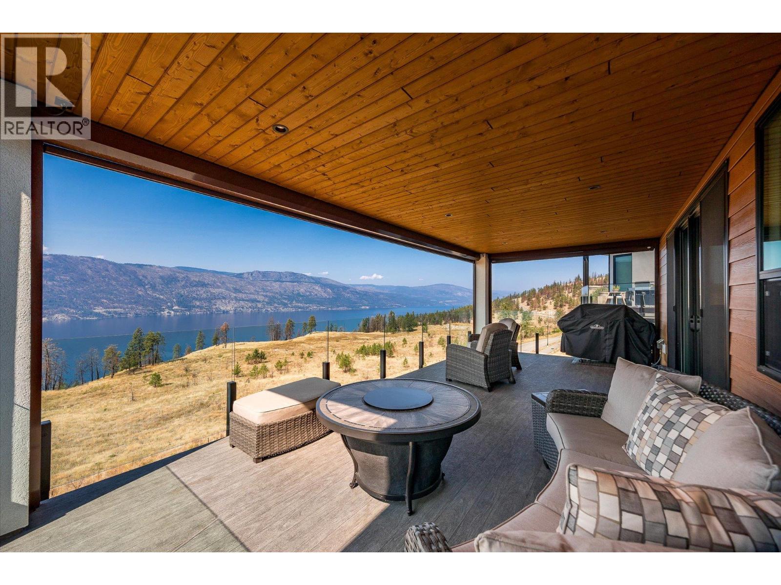 9814 Beacon Hill Crescent, Lake Country