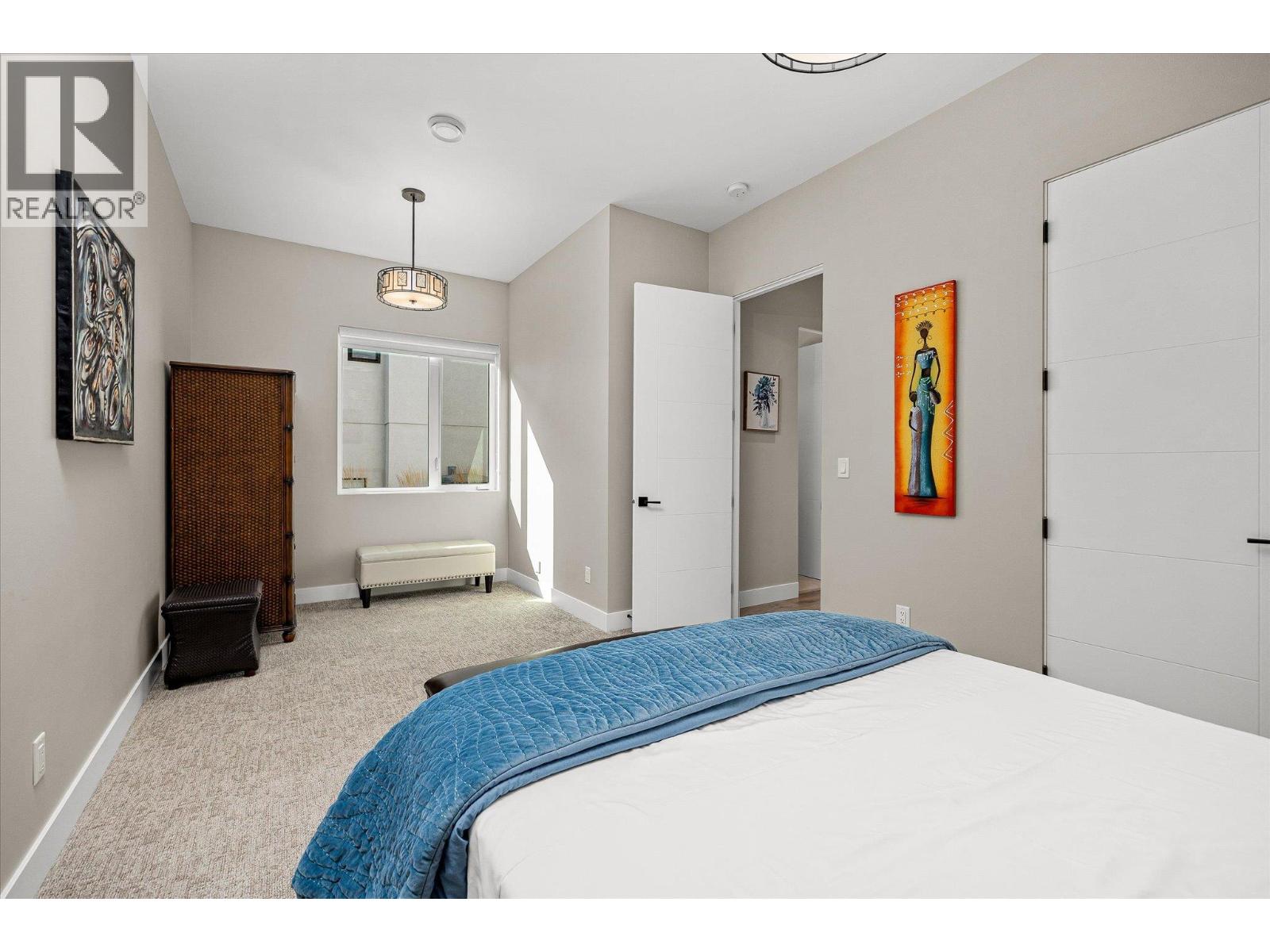 9814 Beacon Hill Crescent, Lake Country