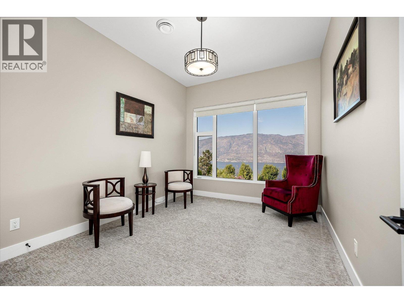 9814 Beacon Hill Crescent, Lake Country