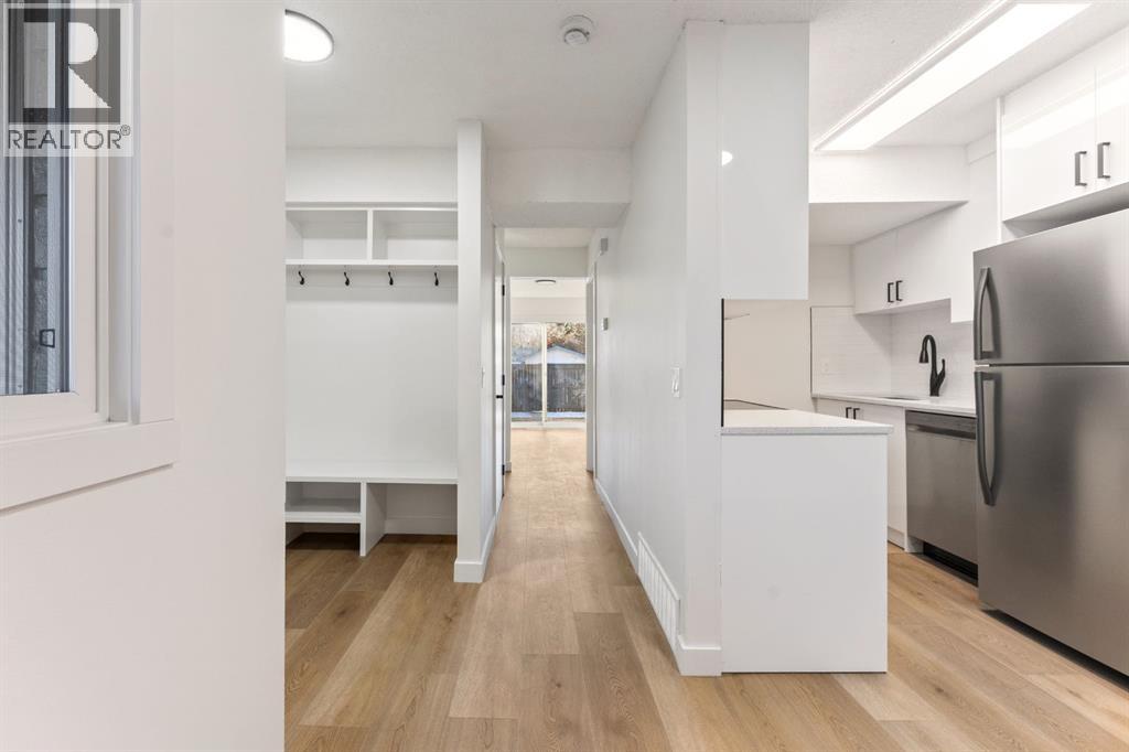 Single Family House for Sale in    Avenue NW Bowness Calgary 