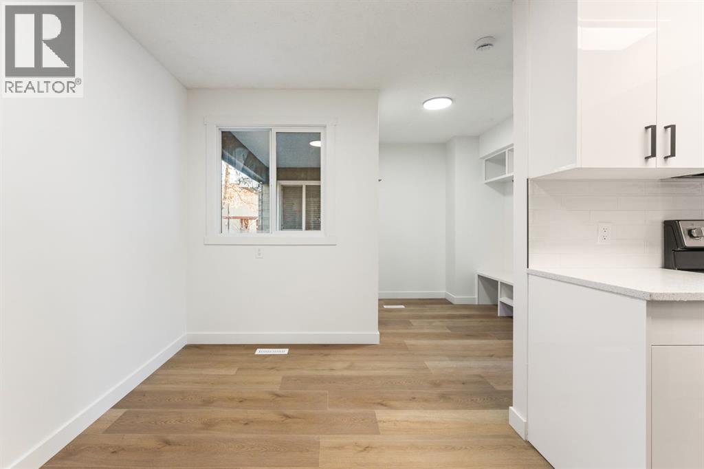 Single Family House for Sale in    Avenue NW Bowness Calgary 