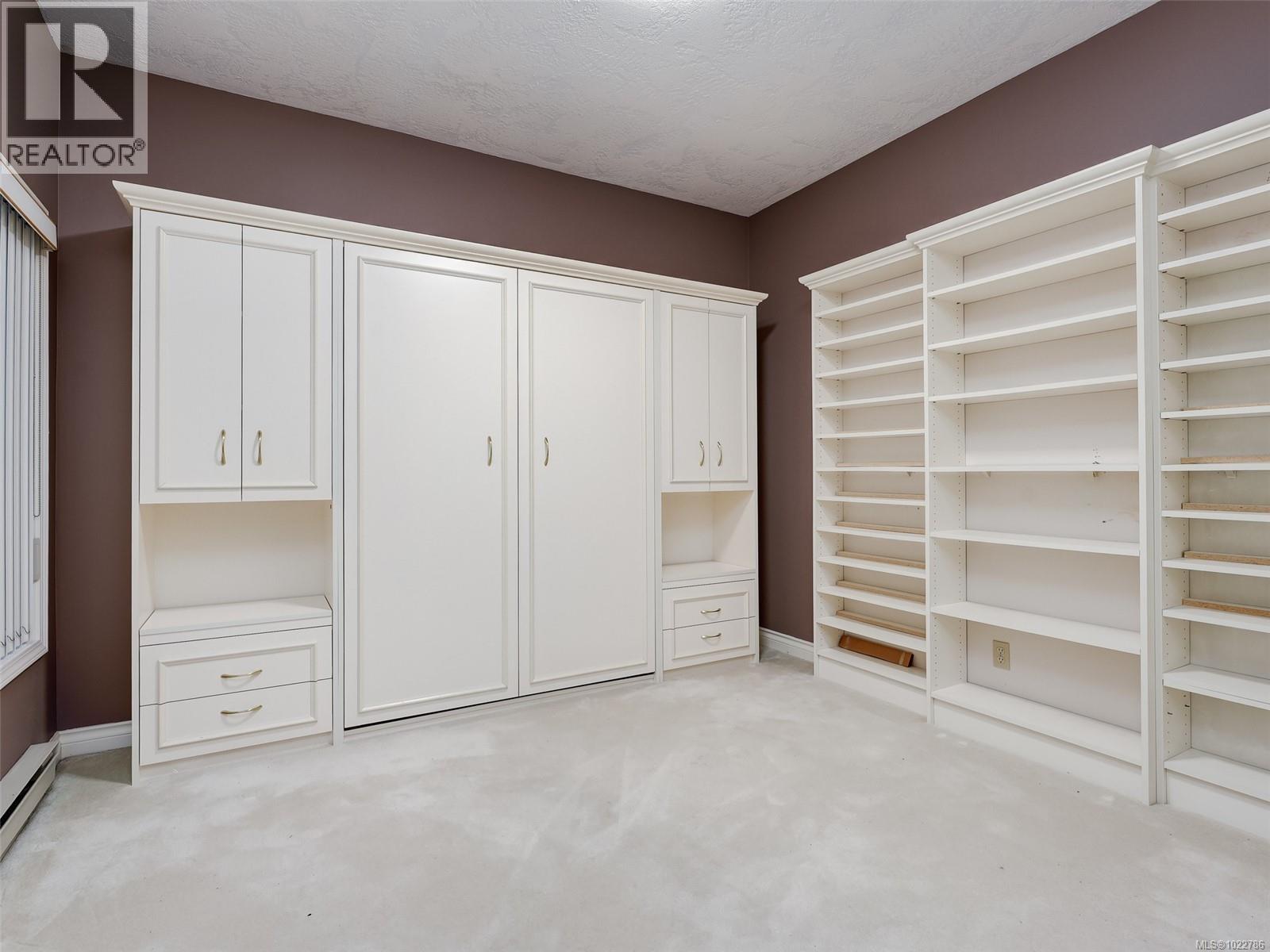 14 4318 Emily Carr Drive, Saanich