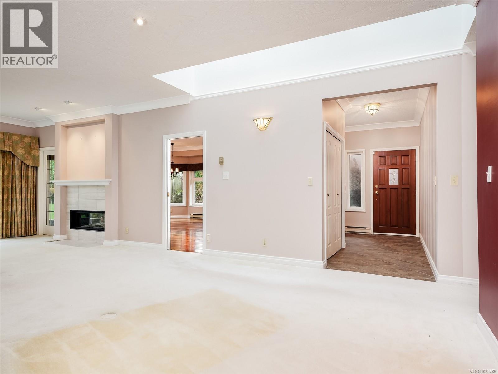 14 4318 Emily Carr Drive, Saanich