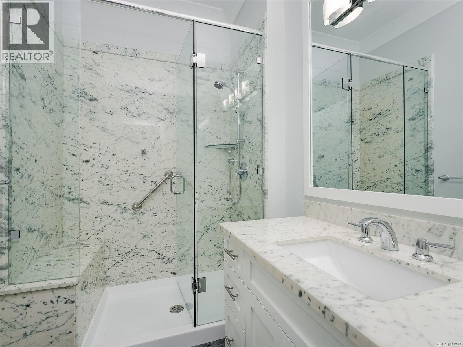 14 4318 Emily Carr Drive, Saanich