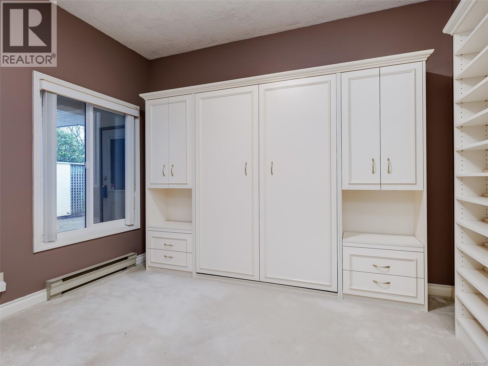 14 4318 Emily Carr Drive, Saanich