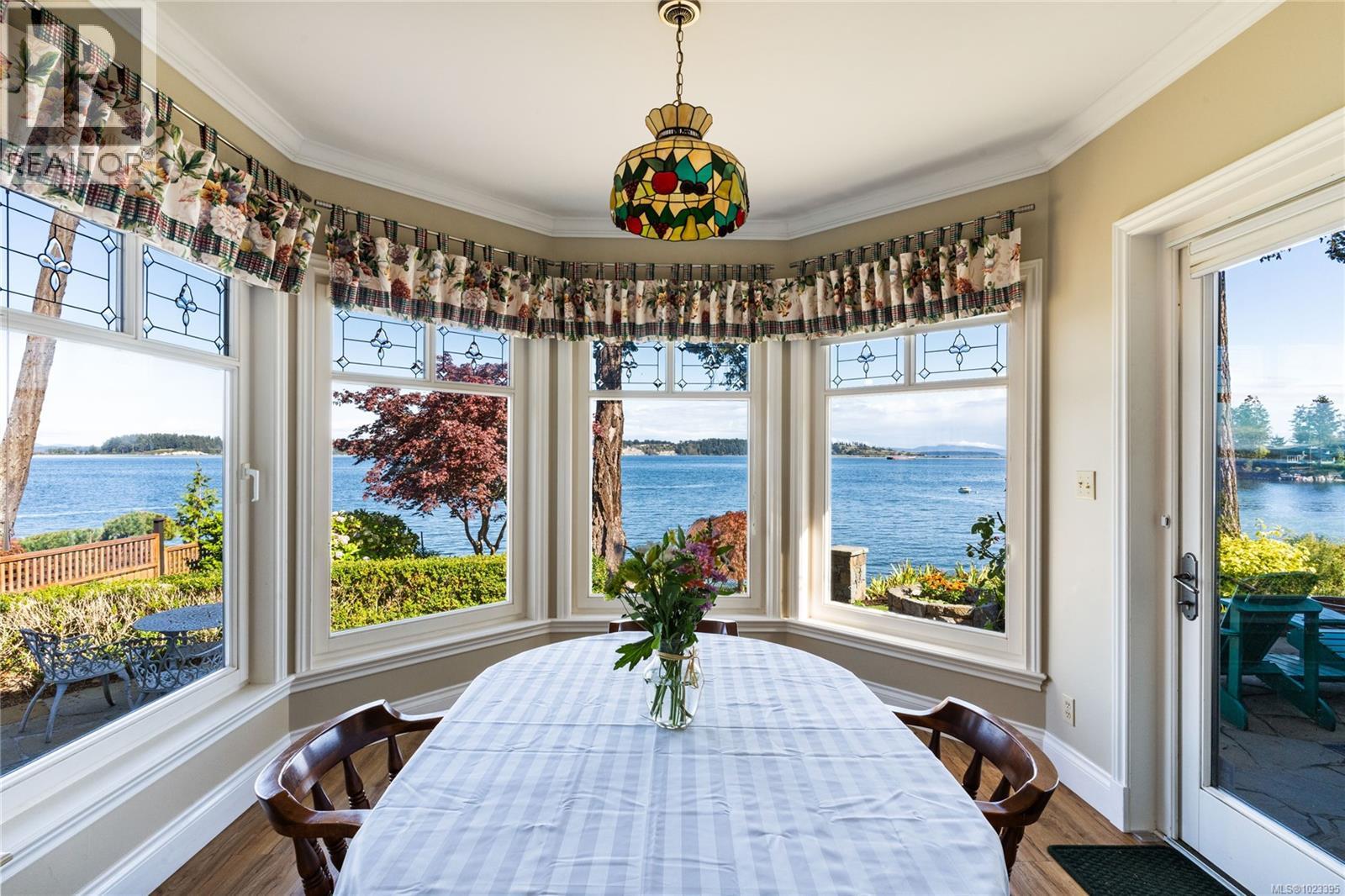  2555 Newman Road, Central Saanich