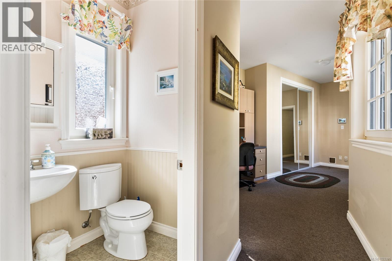  2555 Newman Road, Central Saanich