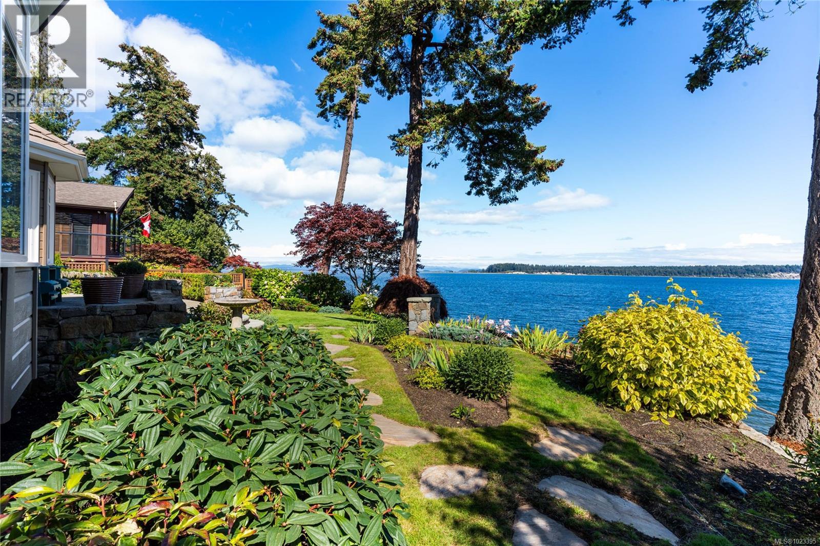  2555 Newman Road, Central Saanich