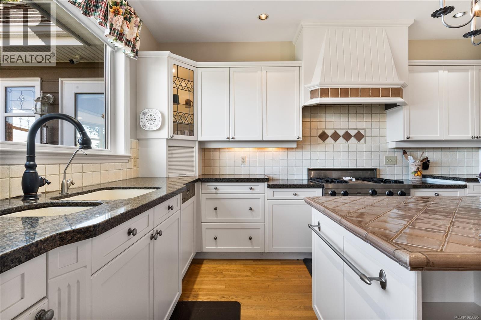  2555 Newman Road, Central Saanich