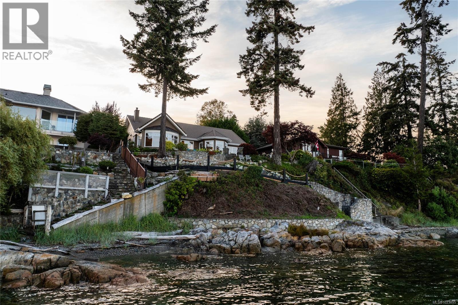  2555 Newman Road, Central Saanich