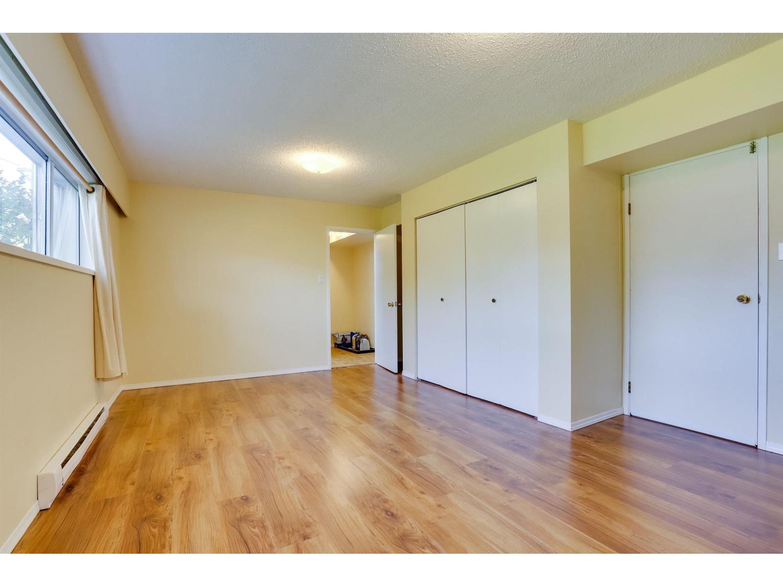 15568 THRIFT AVENUE, White Rock