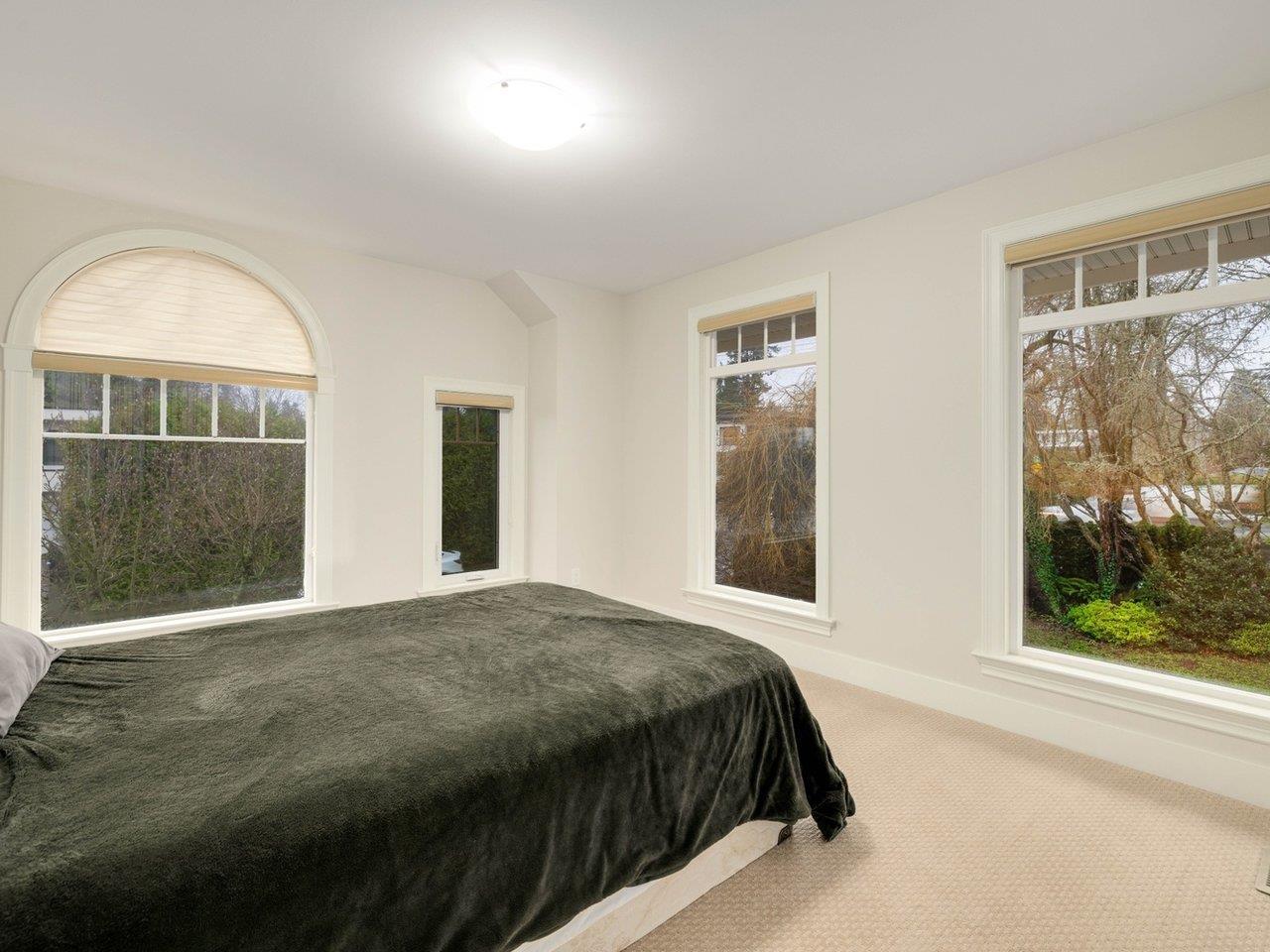 14008 MARINE DRIVE, White Rock