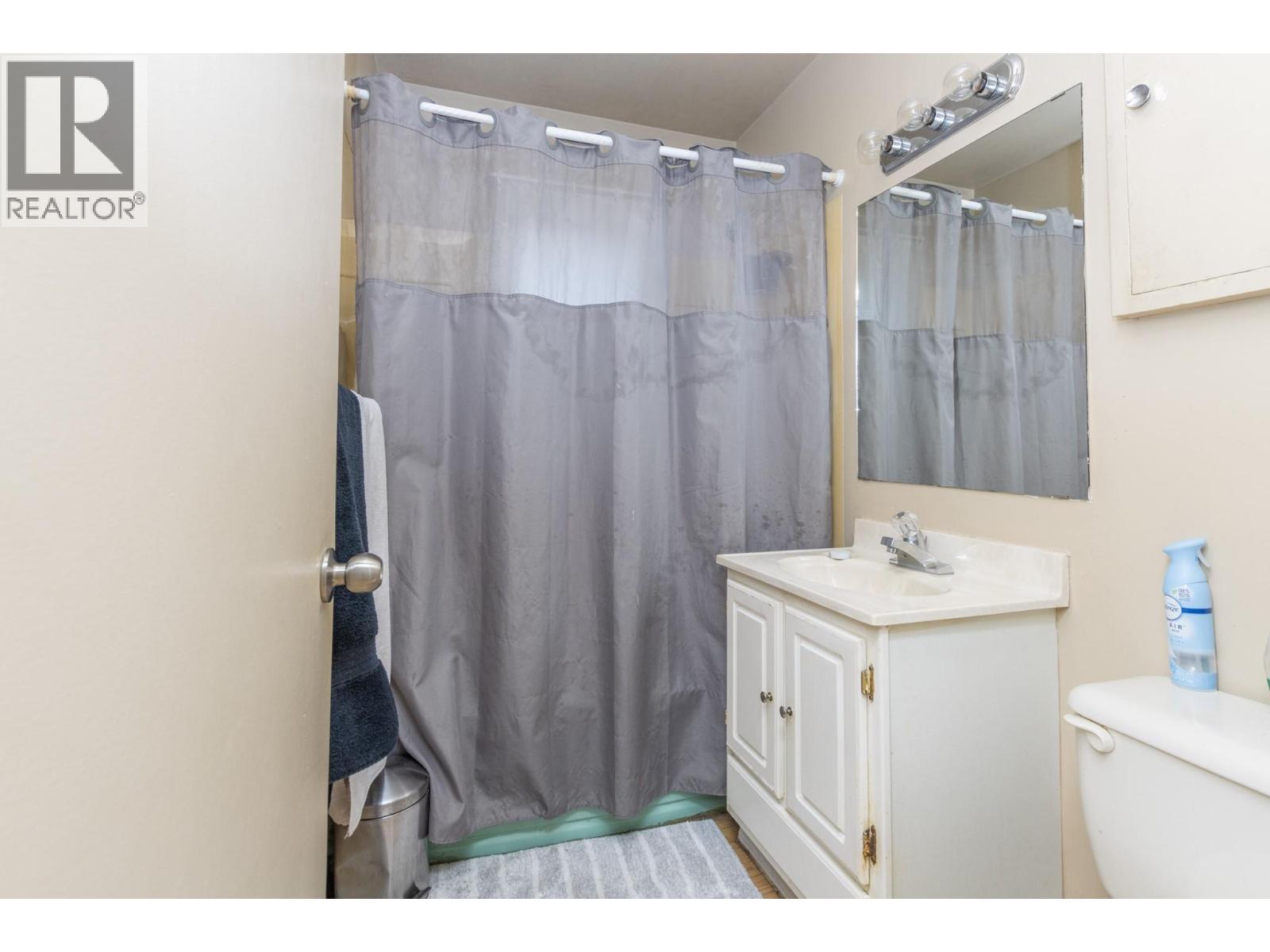  1120 Shuswap Street Southeast, Salmon Arm