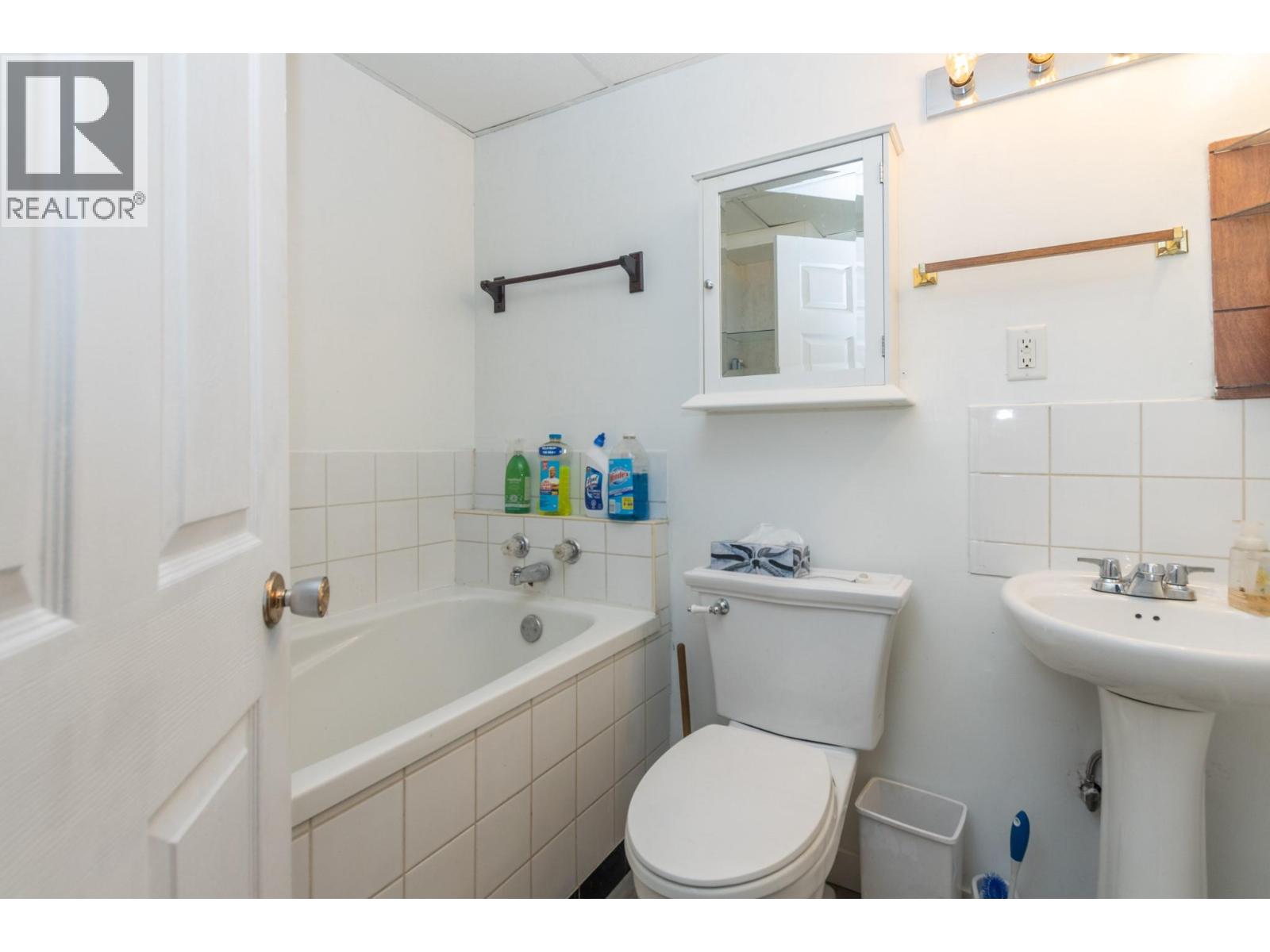  5246 Mayfair Road Southeast, Salmon Arm