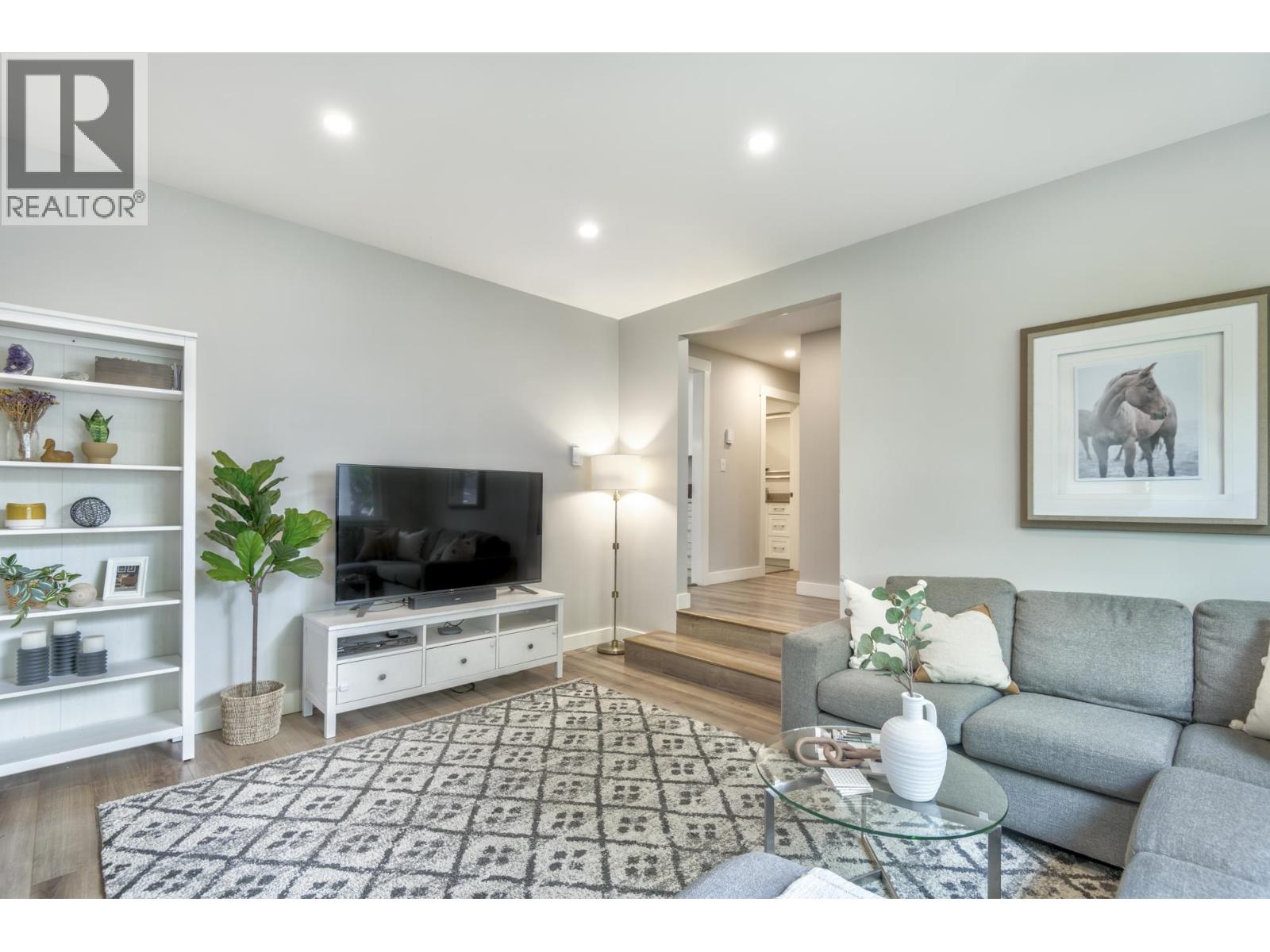 5463 WESTMINSTER Avenue, Delta