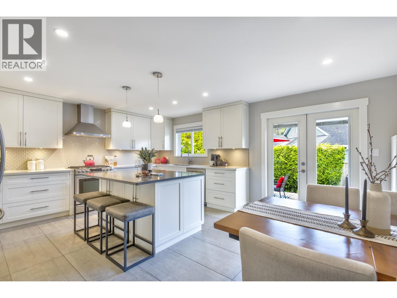 5463 WESTMINSTER Avenue, Delta