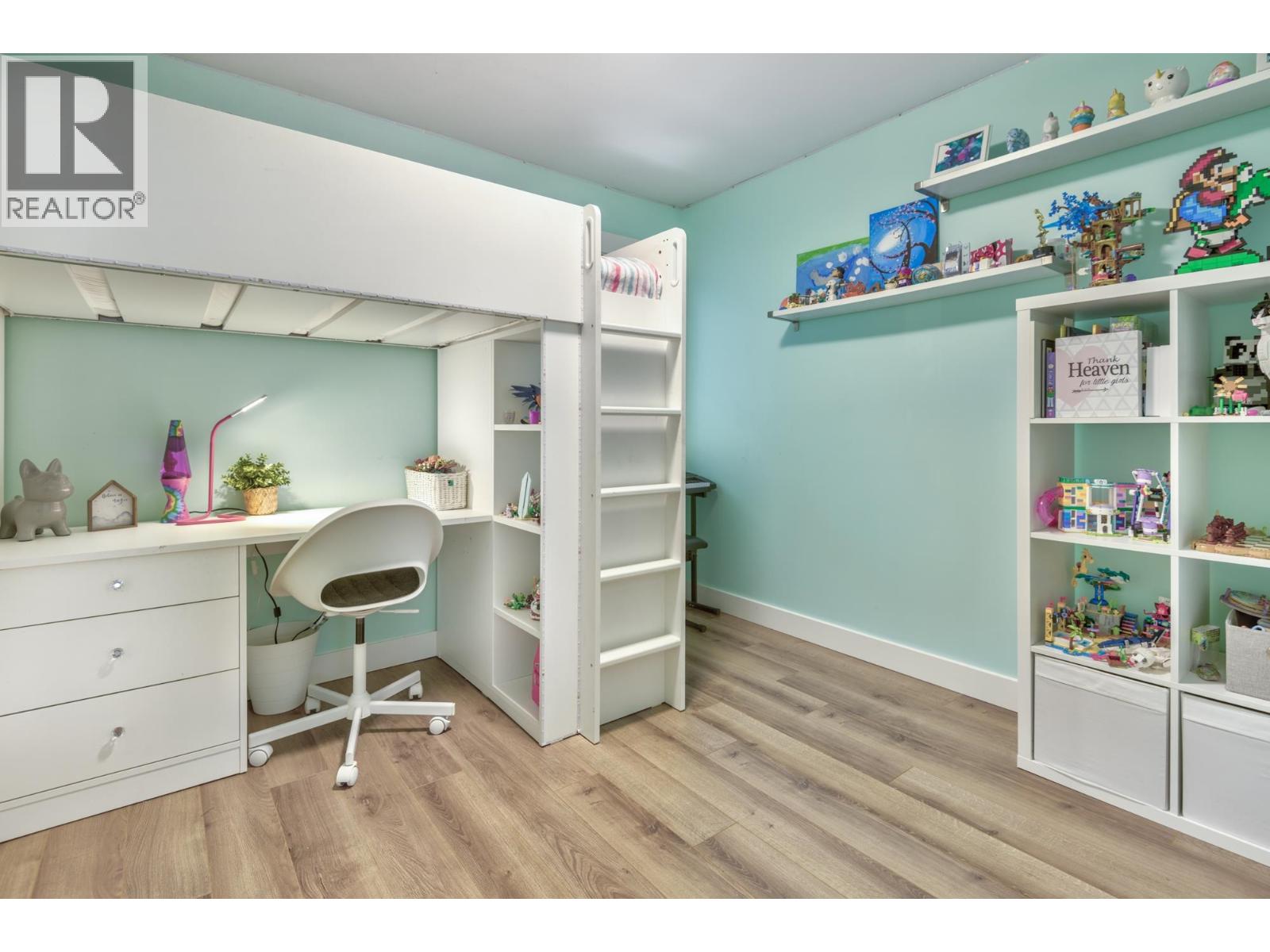 5463 WESTMINSTER Avenue, Delta