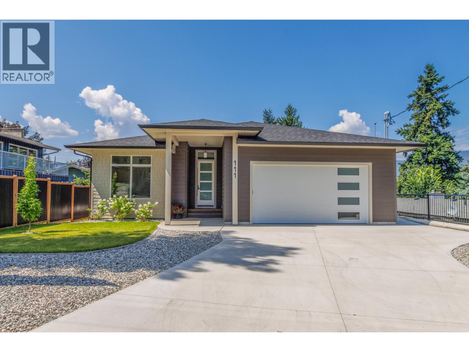 111 20 Street SE, Salmon Arm