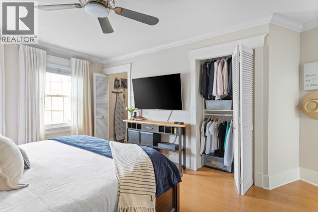 136X W 7TH AVENUE, Vancouver