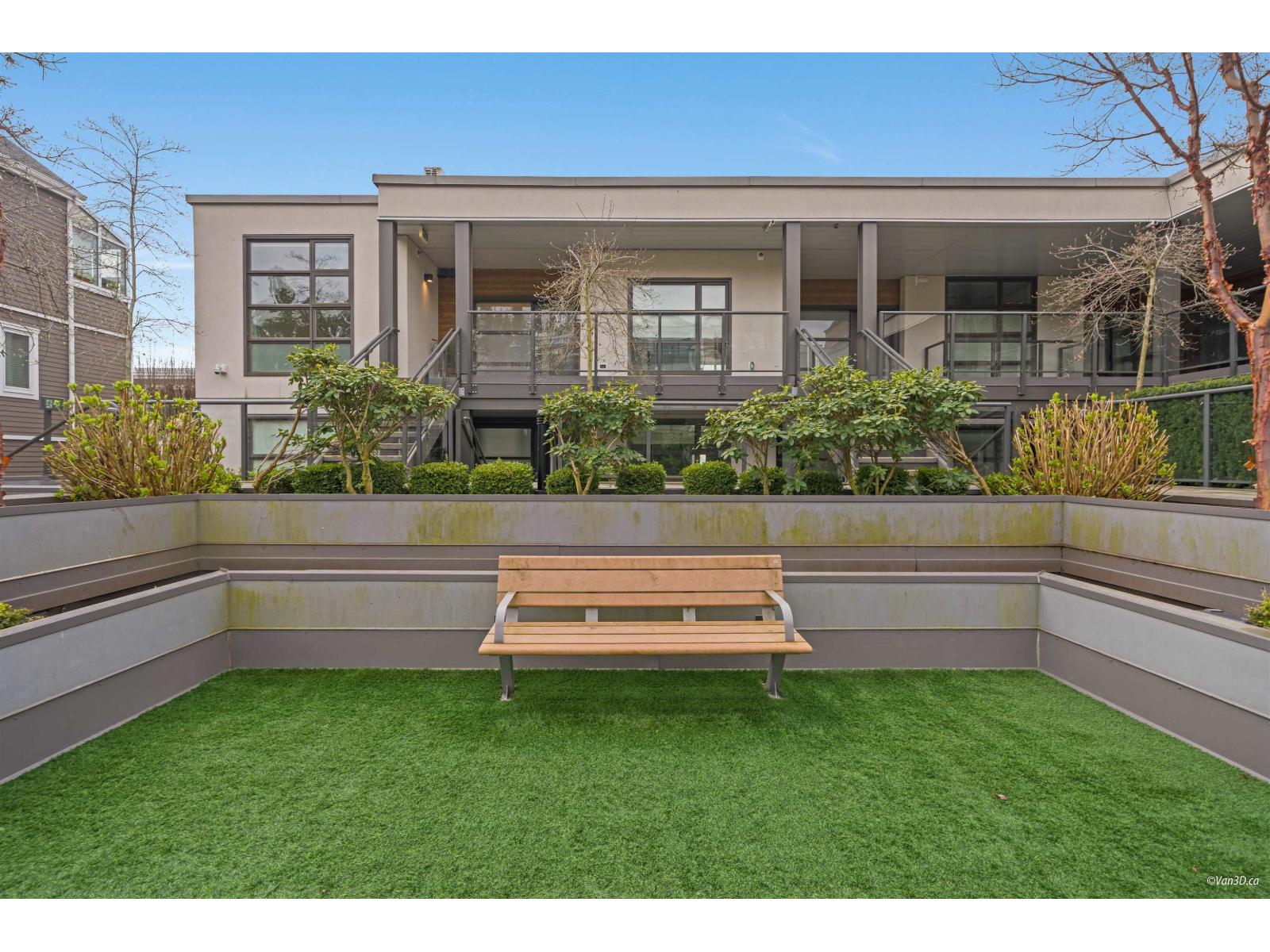 301 1150 OXFORD STREET, White Rock