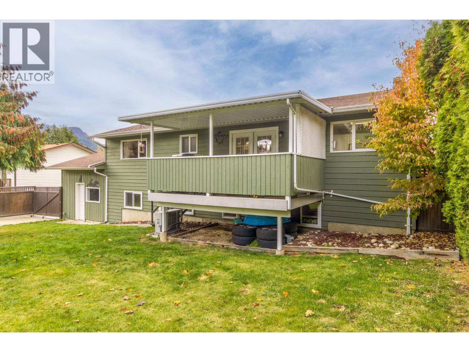  150 17 Street Northeast, Salmon Arm