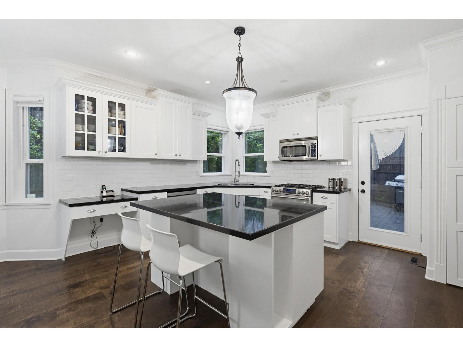 21686 93 AVENUE, Langley