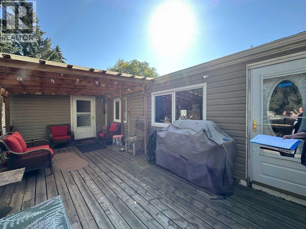 6205 54 Street, Ponoka