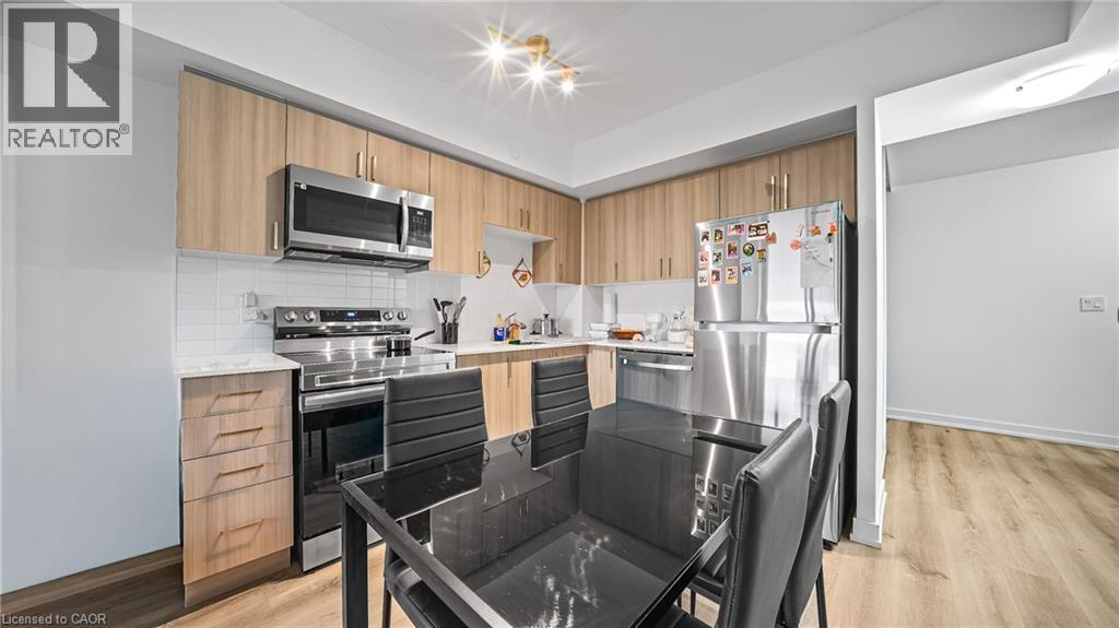 #412 556 MARLEE AVENUE - 4