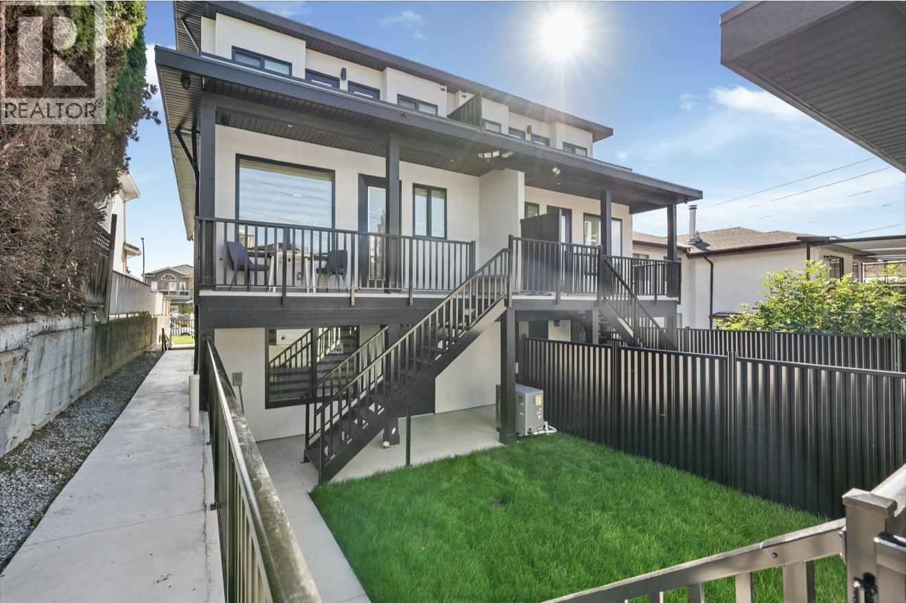 3749 UNION STREET, Burnaby