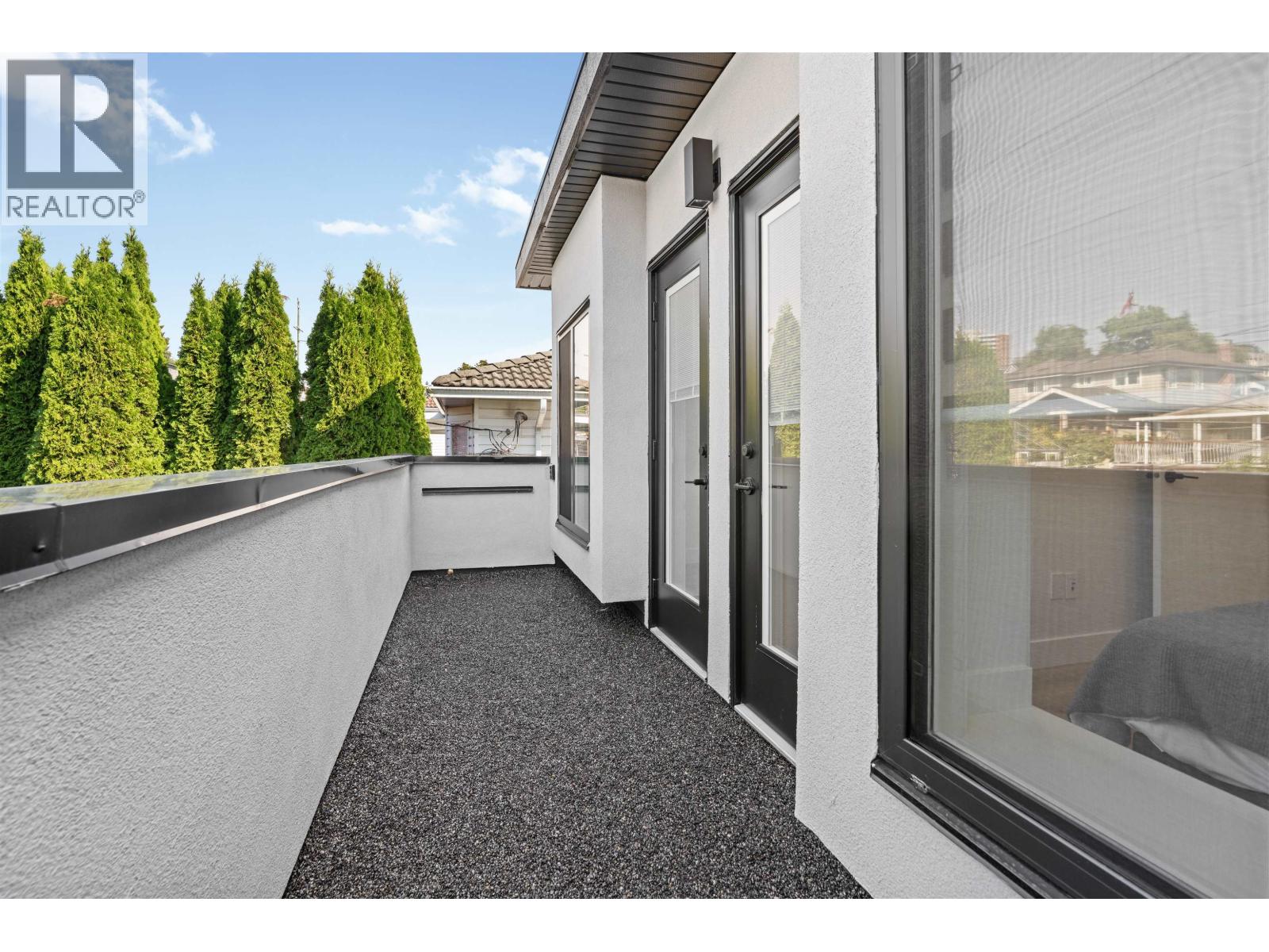 3749 UNION STREET, Burnaby