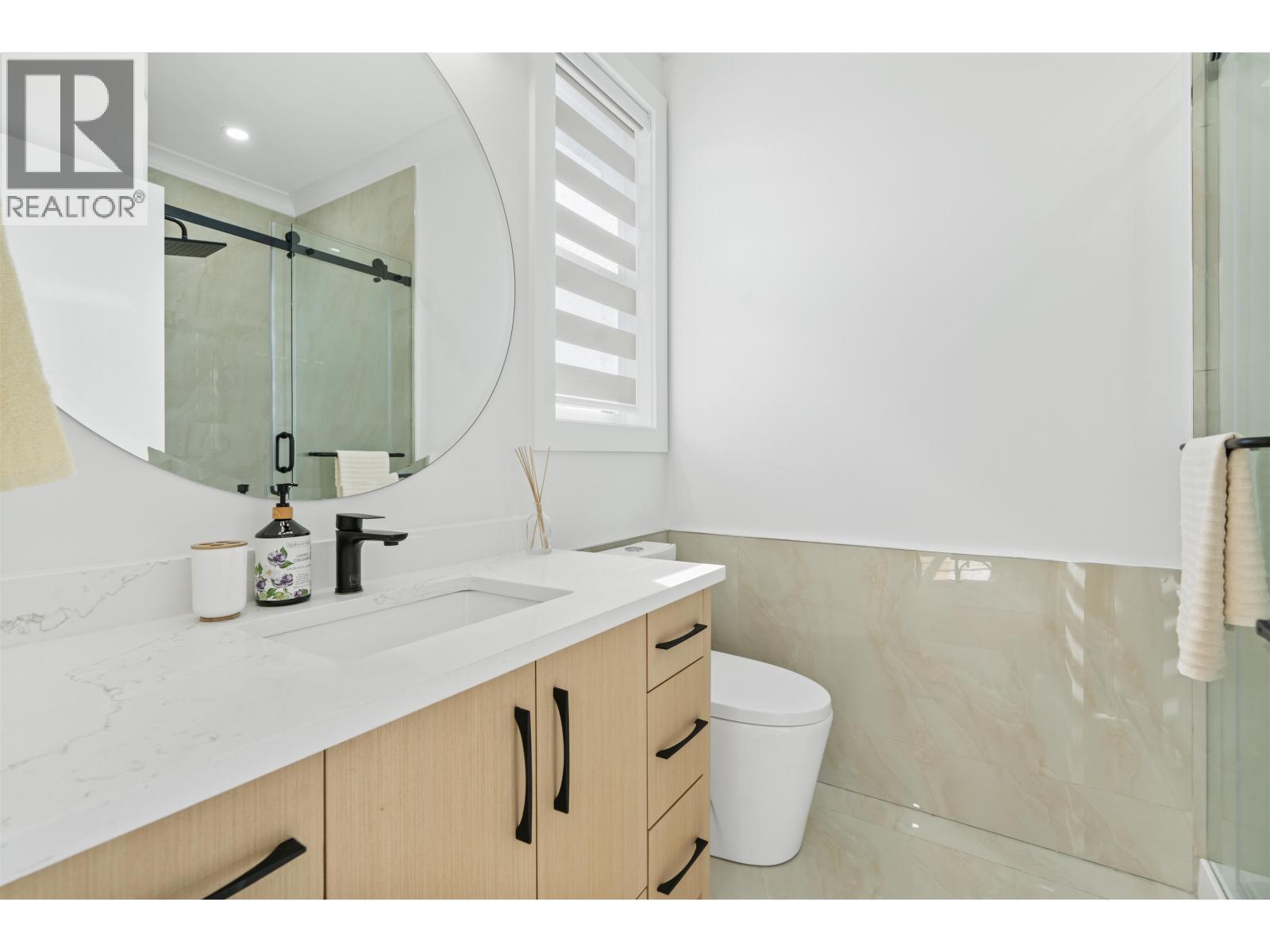 3749 UNION STREET, Burnaby