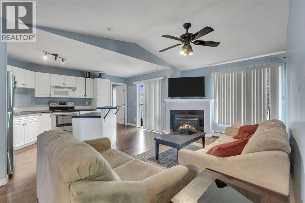 Single Family House for Sale in   Valleyview Park SE Dover Calgary 