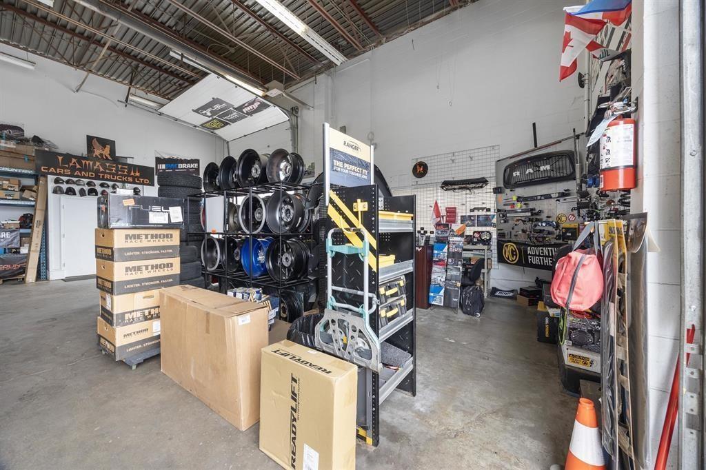 105 20121 INDUSTRIAL AVENUE, Langley